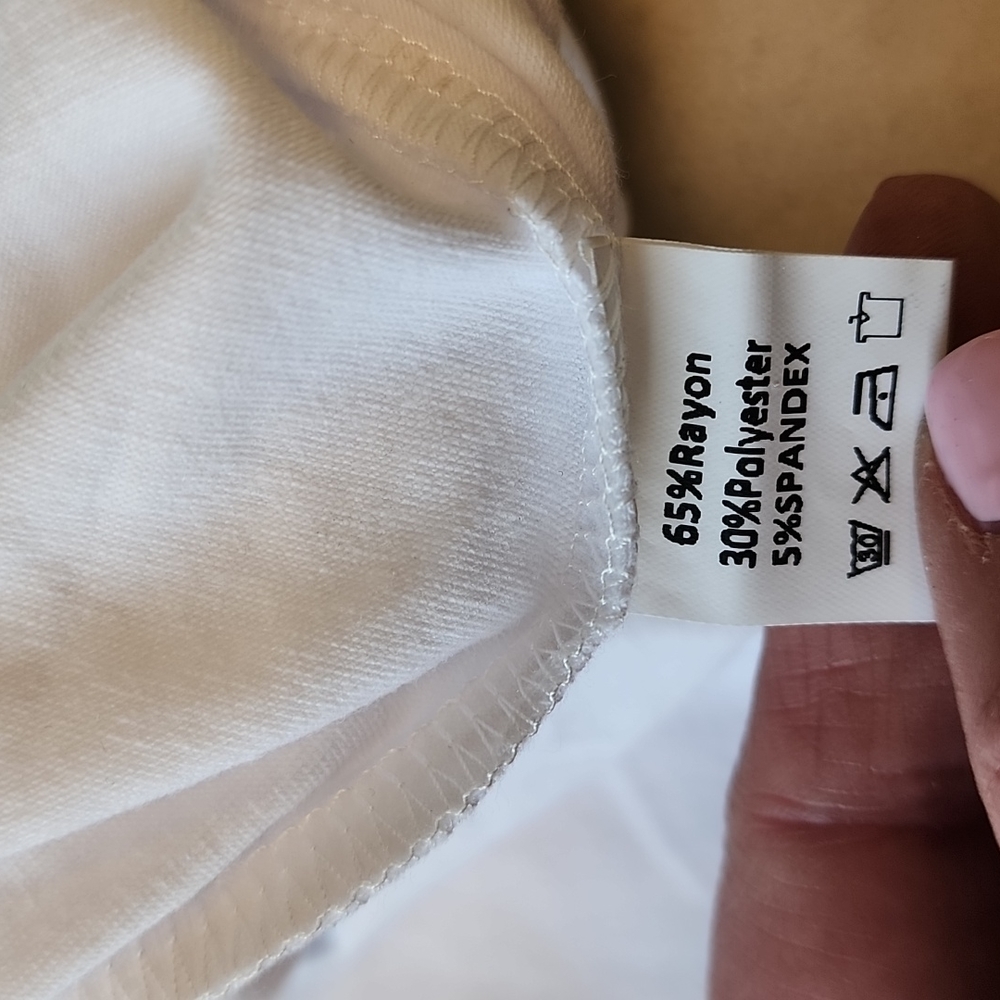 Color Block Stripe Loose Fit Tank Top - Picture 5 of 6